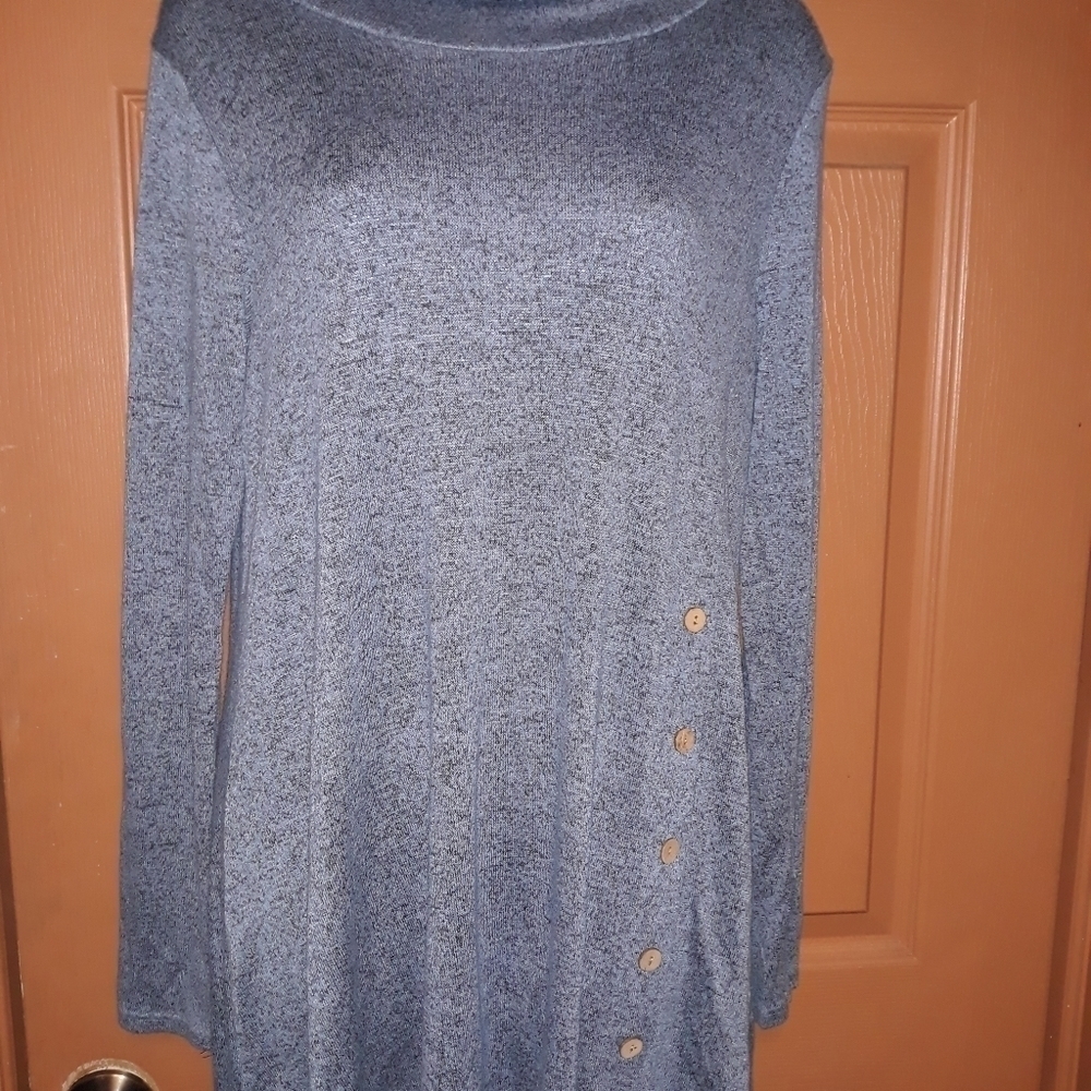 Misia women's blue Turtleneck size medium A-48 5/$25